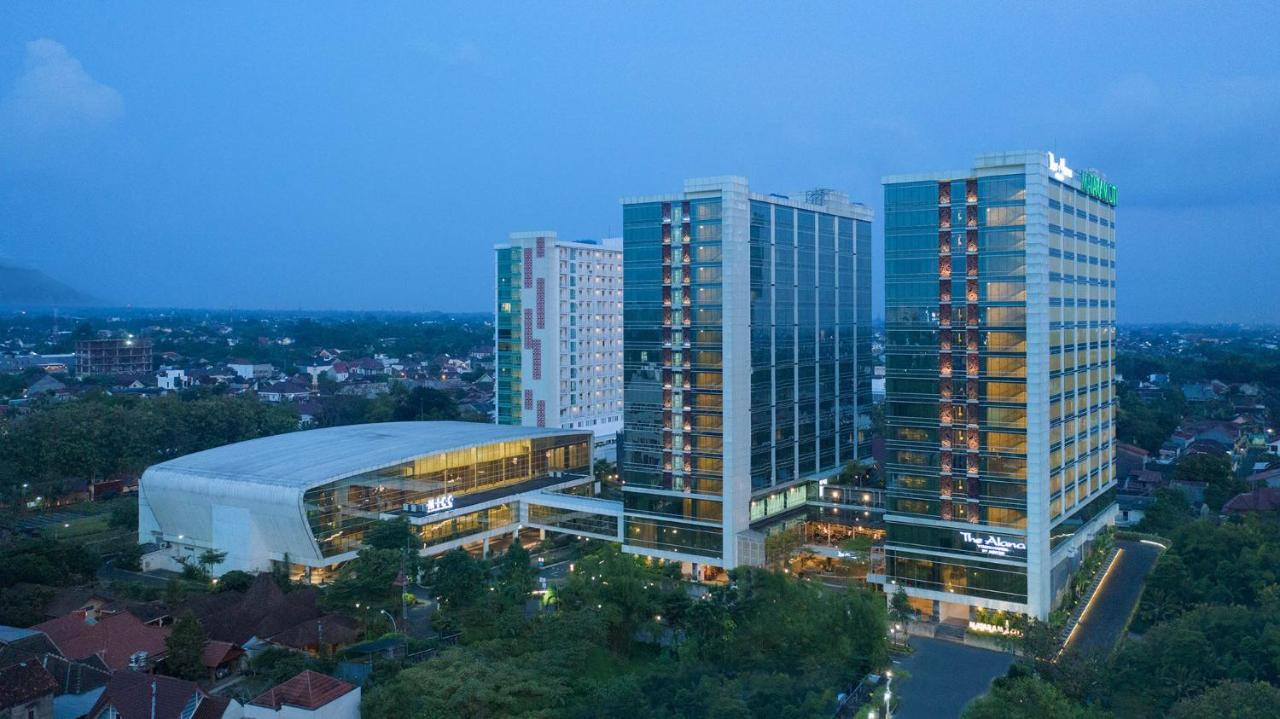 The Alana Yogyakarta Hotel And Convention Center Extérieur photo
