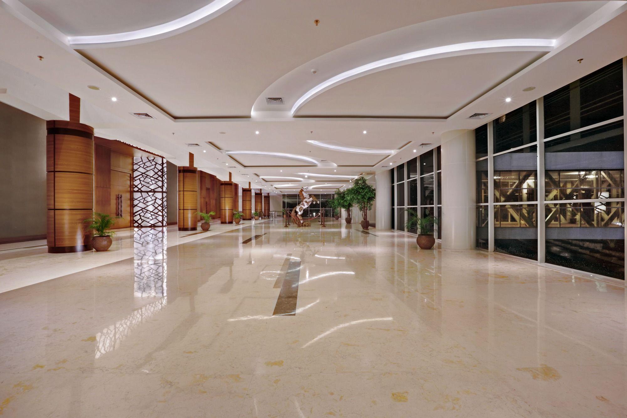 The Alana Yogyakarta Hotel And Convention Center Extérieur photo